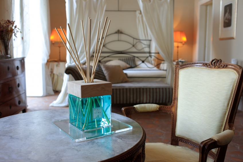 UNA CASA CHE SA DI MARE, DI FIORI, DI ELBA