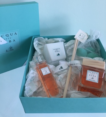 CREA LA TUA GIFT BOX ACQUA DELL'ELBA DA METTERE SOTTO L'ALBERO!