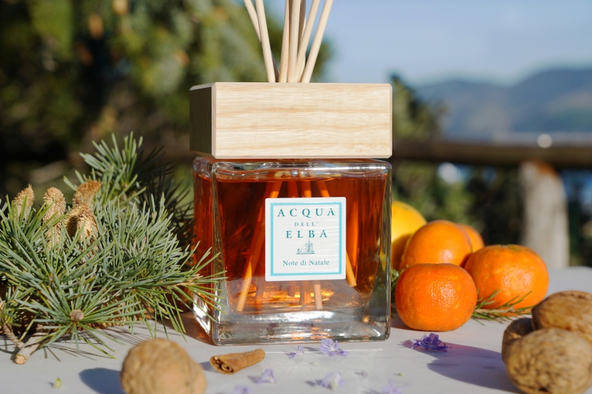 Note di Natale, il profumatore per ambiente che porta in casa il calore delle Feste