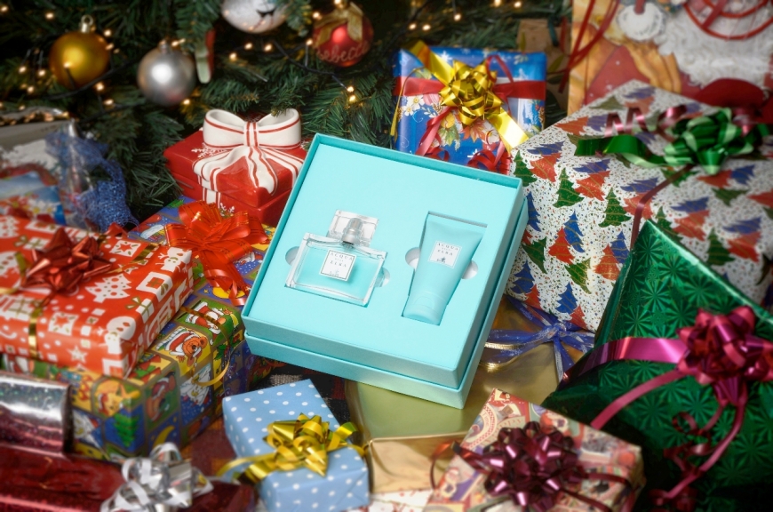 AFFRETTATEVI...LA SCATOLA REGALO DI NATALE VA A RUBA!!!