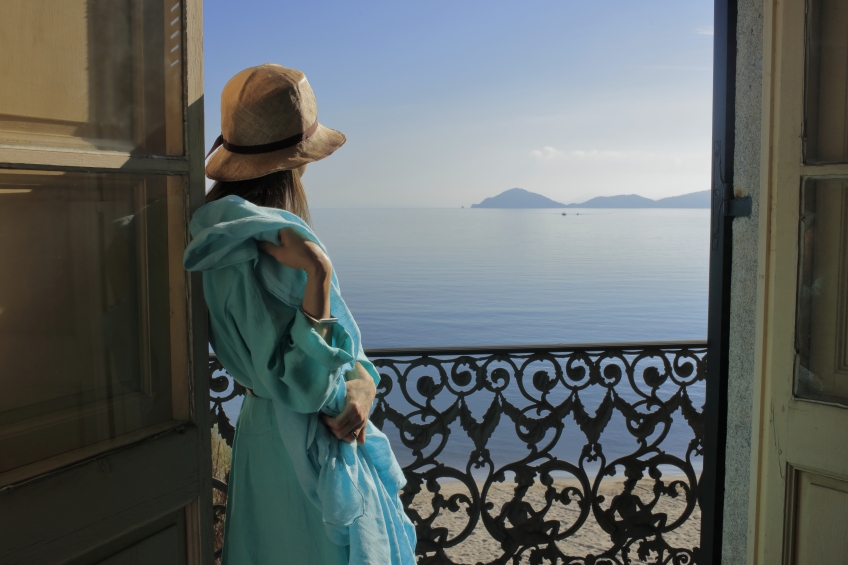 RESTIAMO A CASA, CON IL MARE NEL CUORE.