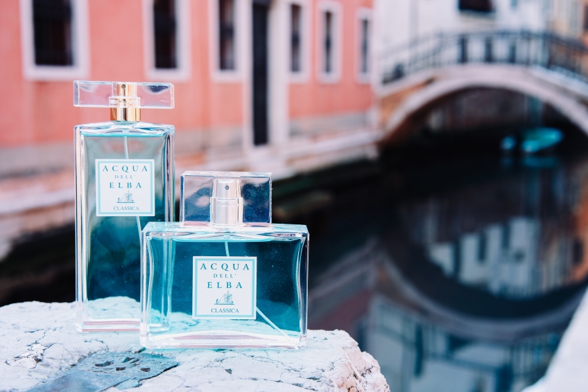 ACQUA DELL'ELBA A VENEZIA: IL MARE, IL PROFUMO, IL CARNEVALE.