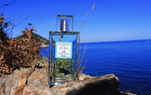 ACQUA: UNA PASSIONE TRASPARENTE.