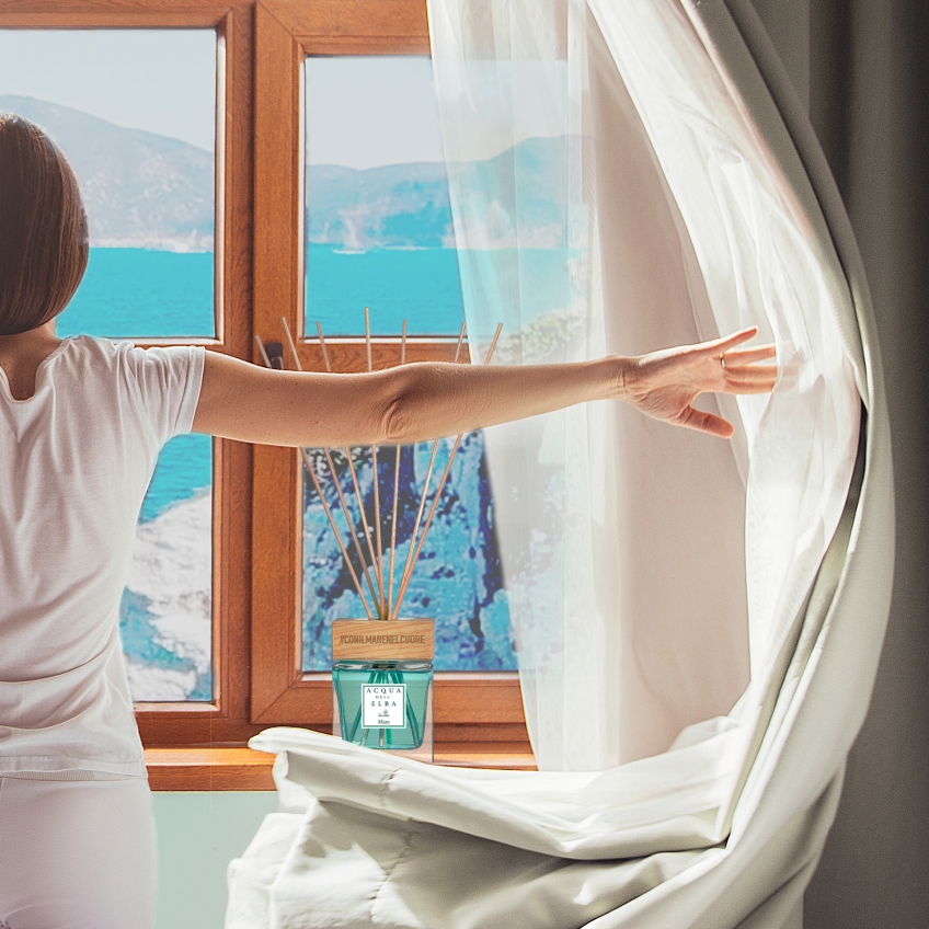 A FEW TIPS ON HOW TO AIR AND SCENT YOUR HOME