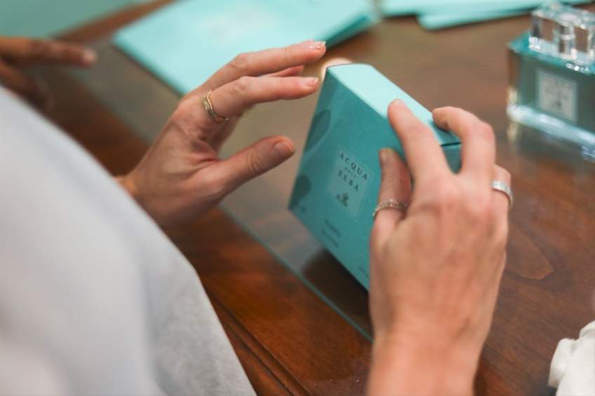 Perfumery Artisan for a Day: the Emotion of an Ancient Art, in a Real Laboratory