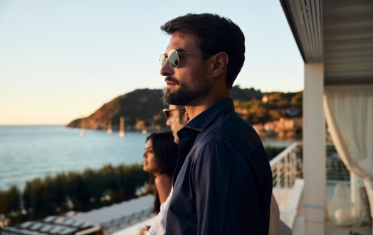 Blu Uomo, the Mystery that Hides an Interior World