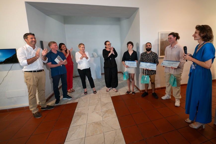 ASSEGNATE LE BORSE DI STUDIO AI VINCITORI DEL PREMIO ARTE ACQUA DELL'ELBA