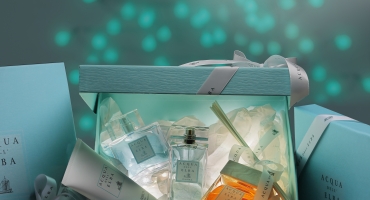 Regala un profumo per Natale.