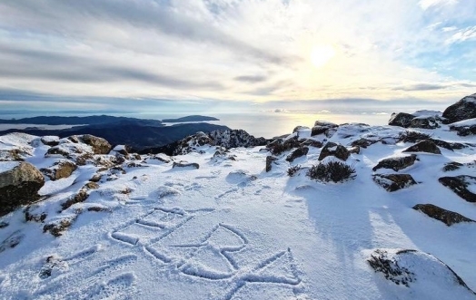 Les essences de la montagne, la suggestion de la mer : un nouveau départ grâce aux Diffuseurs de parfum d'ambiance Monte Capanne