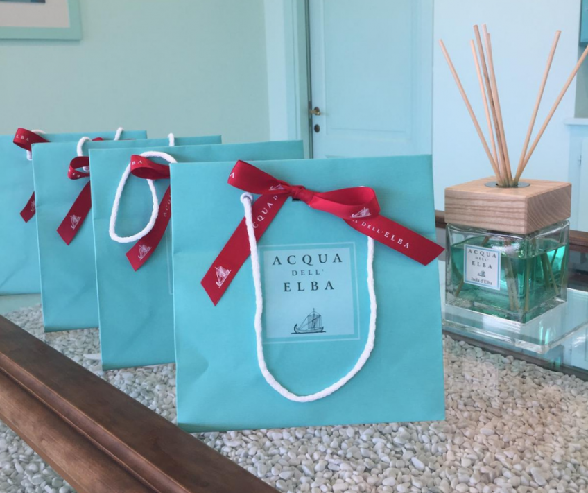 SCENT OF A PRESENT: AT THE LAST MINUTE, THE SCENT OF THE SEA