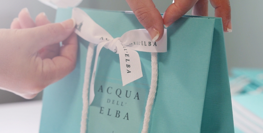 ACQUA DELL'ELBA, IL BELLO DI UN REGALO ARTIGIANALE.