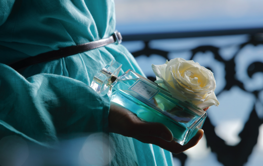 Classica Donna, l’Eau de Parfum che racchiude l’essenza del mare