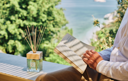 Un parfum de liberté et en harmonie avec la nature grâce au diffuseur de parfum d'ambiance « Brezza di Mare »