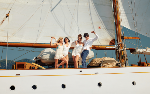 Acqua dell'Elba Lovers, the loyalty programme that rewards those who love the sea as much as we do