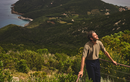 “Arcipelago Uomo”, l’Eau de Parfum aromatico e legnoso di Acqua dell’Elba