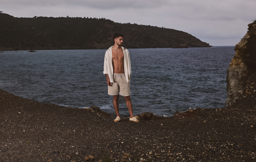 « Altrove », le parfum boisé pour homme inspiré de l’île de Montecristo